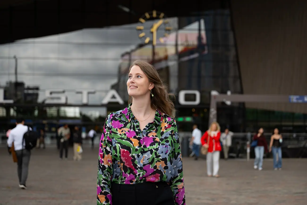 Ik begon als stagiair en kreeg steeds weer de kans om iets nieuws te leren. Zo groeide ik stap voor stap door.